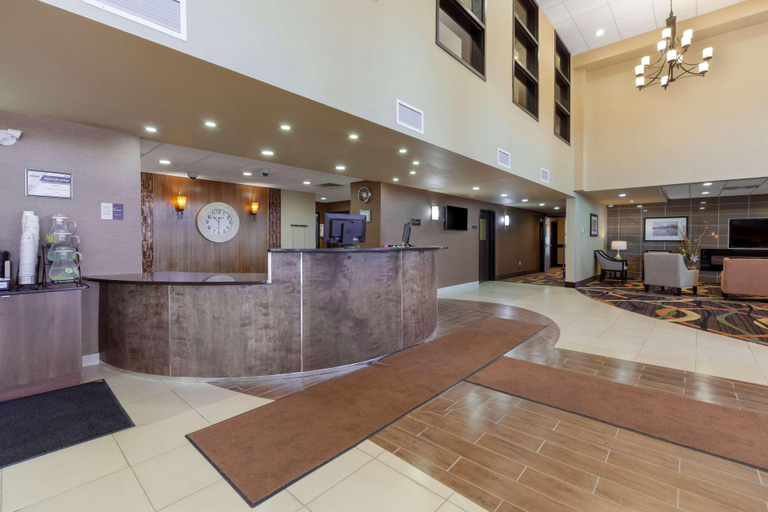 Public Area 2, Best Western Plus Fox Creek, Division No. 18