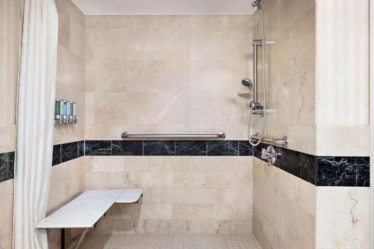 Bathroom 4, Inn at Great Neck, WorldHotels Crafted, Nassau