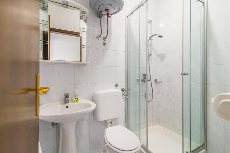 Others 3, Apartments Pino Rabac, Labin