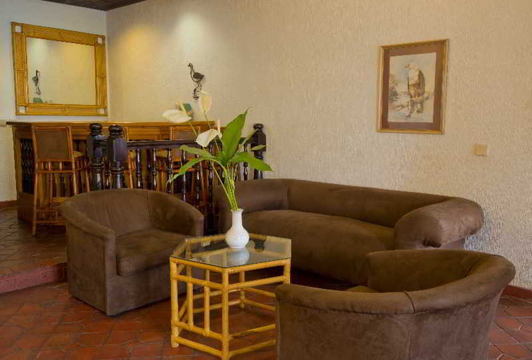 Public Area, Caribbea Bay Resort, Kariba
