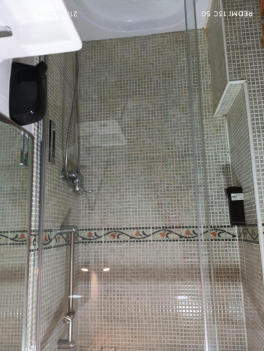 Bathroom 2, Hotel Principe, Albacete