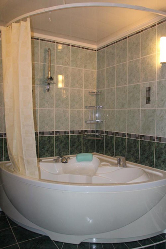 Others 5, London City Hotel, Karasukskiy rayon