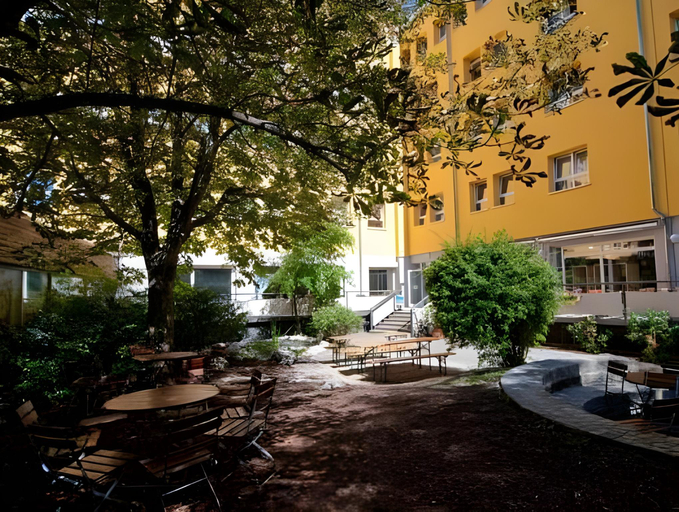 Others 4, Haus International Hostel, München