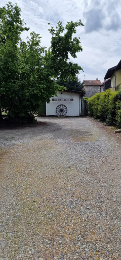 Others 3, The Cottage, Novara