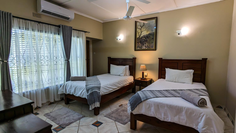 Bedroom 5, Zambezi Family Lodge - Buffalo Room, Hwange