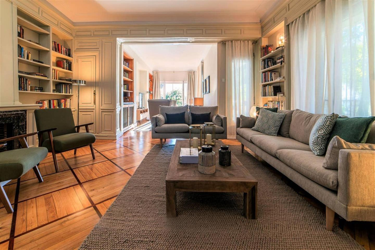 Others 3, Luxury Place 6 Bedroom's, London