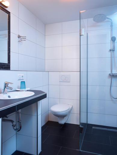 Bathroom 2, Luxusapartment Burgschanke, Kaiserslautern