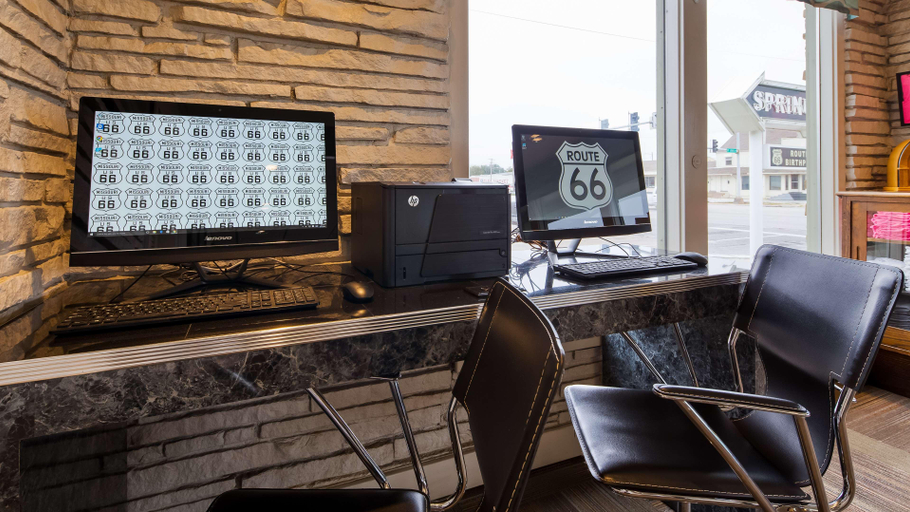 Public Area 2, Best Western Route 66 Rail Haven, Greene