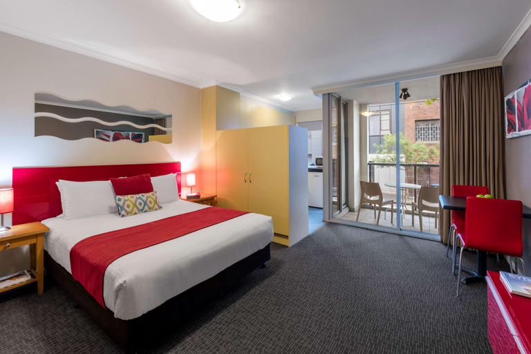 Bedroom 3, Nesuto Chippendale Sydney Apartment Hotel, Sydney