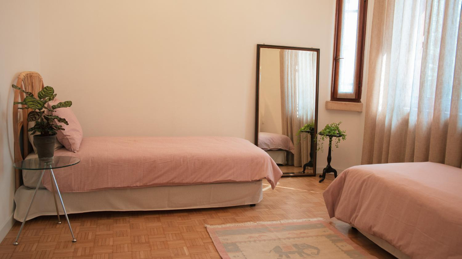 Others 3, Albha - Villa Esotica, Vicenza
