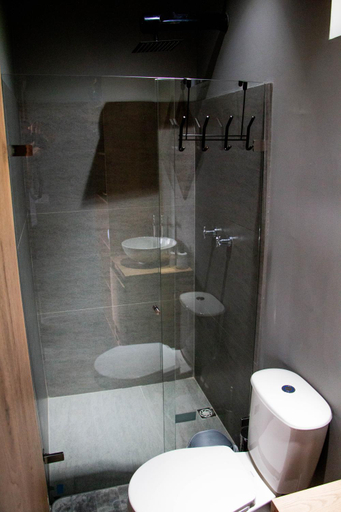 Bathroom, Muluk cabana campestre, Peñol