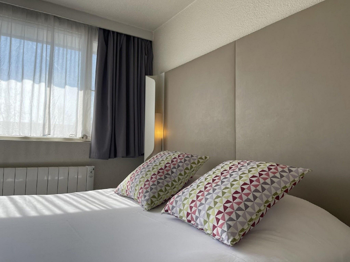 Bedroom 3, Campanile Annecy - Cran Gevrier, Haute-Savoie