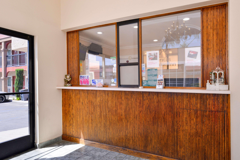 Public Area 2, Americas Best Value Inn Rialto, San Bernardino