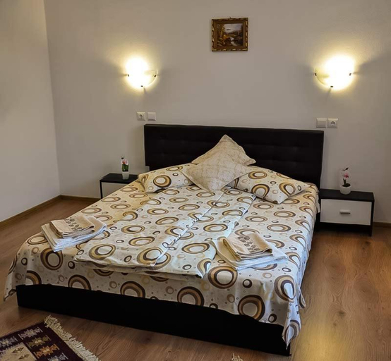 Others 5, Pensiunea Narcisa cu Ciubar, Salasu De Sus