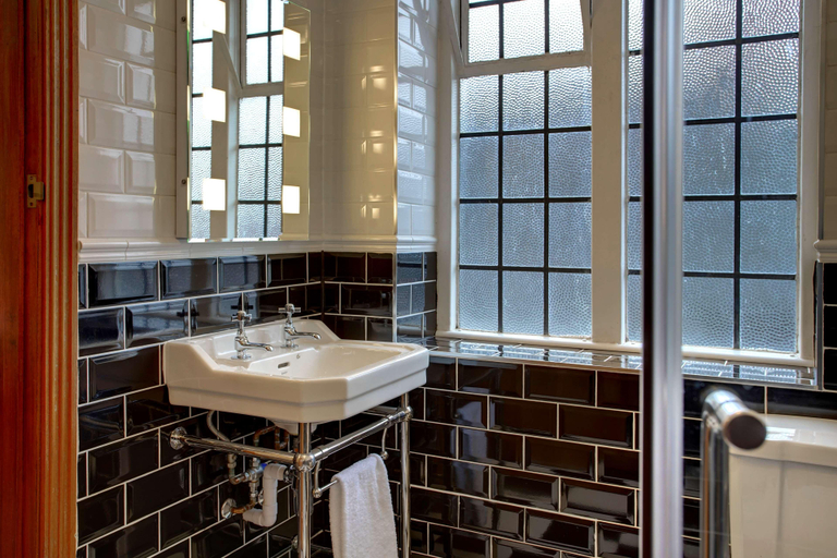 Bathroom 5, Best Western Plus University Inn, Lamar