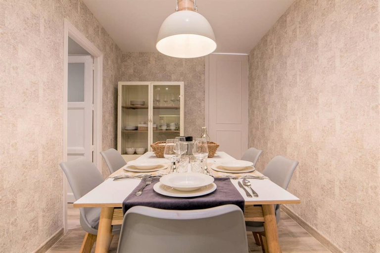 Others 5, Luxury Place 6 Bedroom's, London