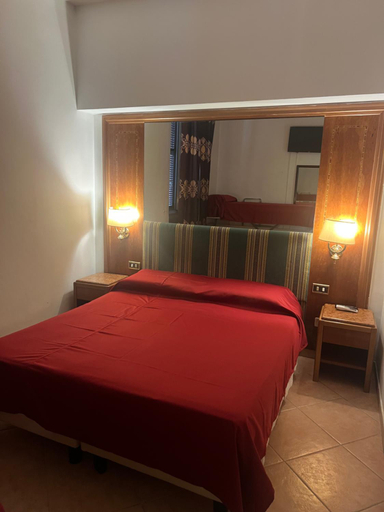 Others 4, Terminal guest house 24, Rome