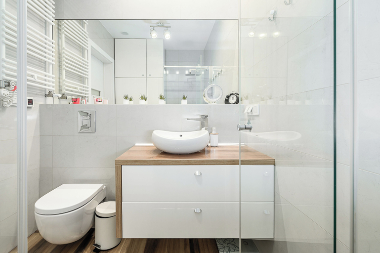 Bathroom 5, Lumina spacious apartments in Warsaw, Warsaw