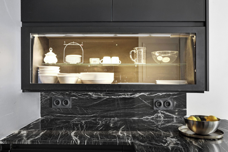 Private kitchen 2, Stylish 2BR Near Faubourg Saint-Honoré, Paris