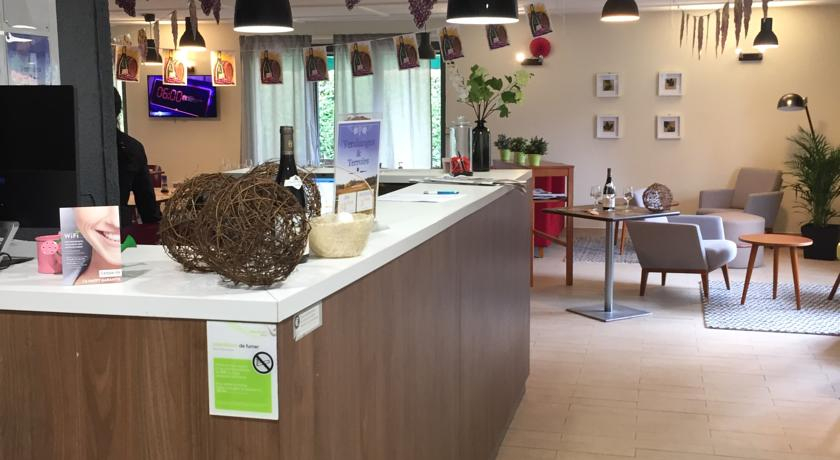 Public Area 2, Campanile Evry Est - Saint Germain les Corbeil, Essonne