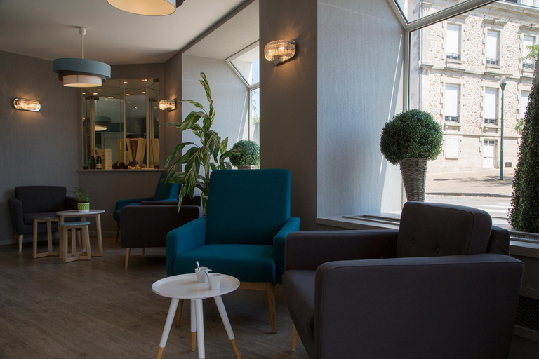Public Area 2, The Originals City, Hôtel Le Boeuf Rouge, Saint-Junien, Haute-Vienne