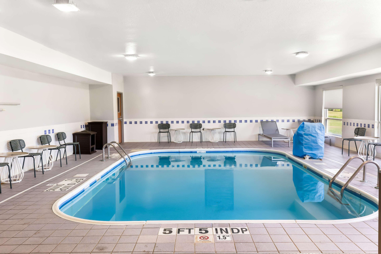 Sport & Beauty, Spark by Hilton Springfield Southwest, Sangamon