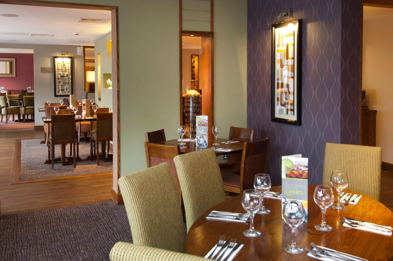 Food & Drinks 3, Premier Inn Warwick, Warwickshire