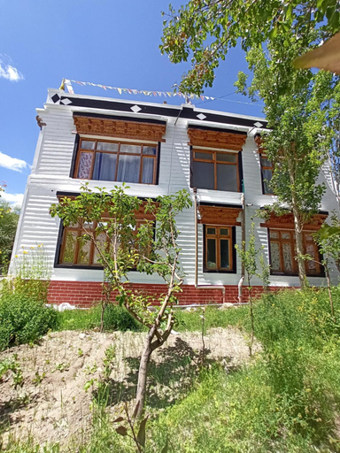 Others 2, sonam guest house, Leh