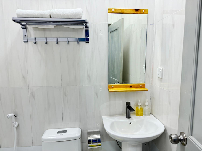 Bathroom 3, Ithaa Seaview, Kaafu Atoll