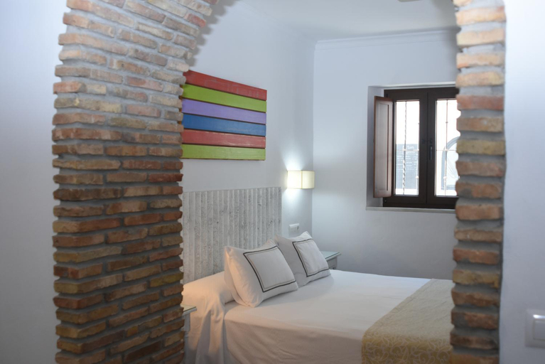 Others 3, Hostal Dona Lola Marina, Cádiz