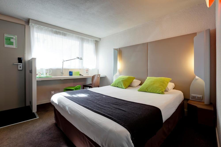 Bedroom 3, Campanile Geneve - Aéroport/Palexpo, Ain
