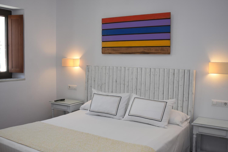 Others 4, Hostal Dona Lola Marina, Cádiz