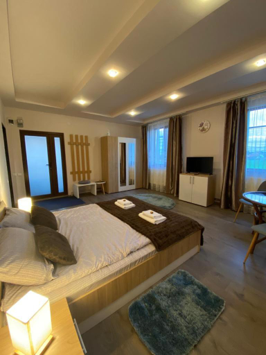 Others 5, Casa Diana, Mihai Viteazu