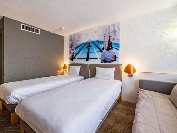 Bedroom 3, Novotel Dijon Sud, Côte-d'Or