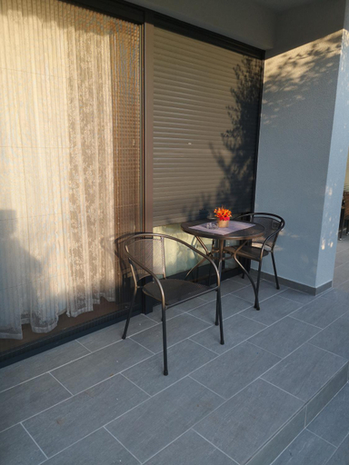 Others 4, App Neno, Umag