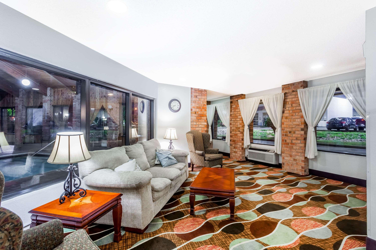 Public Area 3, Baymont by Wyndham Jackson, Madison