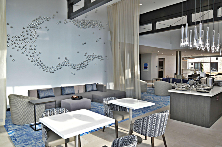 Food & Drinks 5, Bw Plus Executive Residency Oklahoma City I-35, Oklahoma