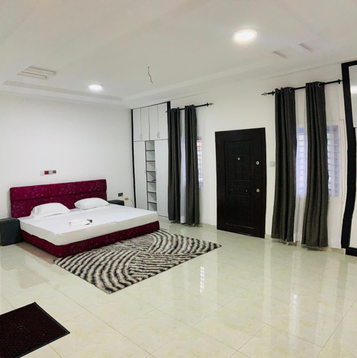 Others 4, Apple Royal Apartments, Accra