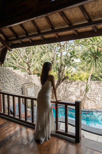 Swimming Pool 1, Yoki's Bungalows, Lombok