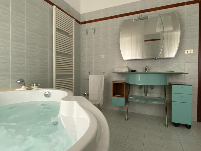 Bathroom 2, Maruru B & B dell'Arte, Macerata