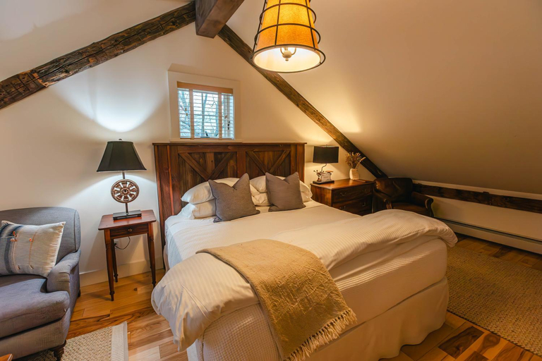 Bedroom 3, Hill Farm Inn - Manchester, Bennington