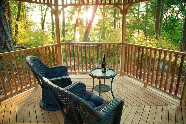 Others 3, The Inlet Bed & Breakfast, Capital