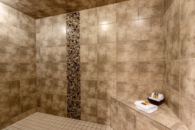 Bathroom 4, Best Western Plus NorWester Hotel & Conference Cen, Thunder Bay