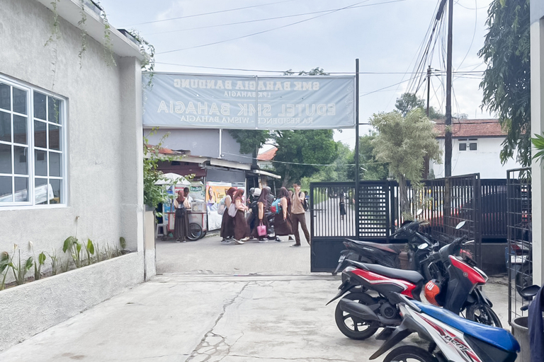 Exterior & Views 4, Urbanview @ Ra Residence Buah Batu, Bandung