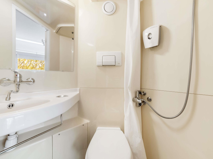 Bathroom 5, Hotel F1 Strasbourg Sud La vigie, Bas-Rhin