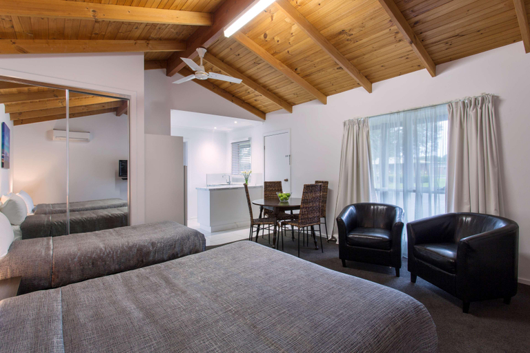 Public Area, Best Western Colonial Village Motel, Warrnambool