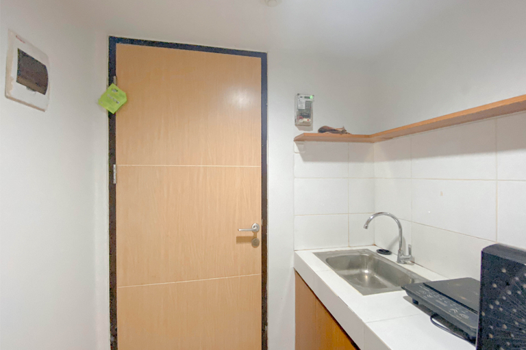Others 2, Simple Basic 1BR at The Alton Apartment By Travelio, Semarang