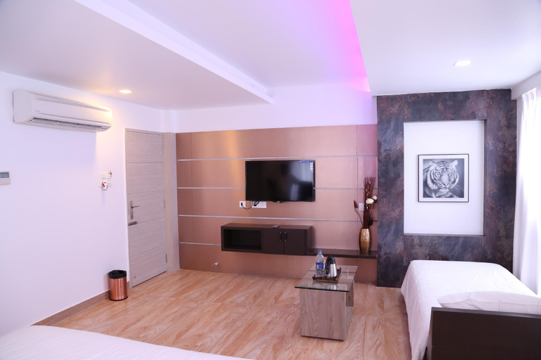 Others 3, Hotel Sree Shai International, Tiruvannamalai