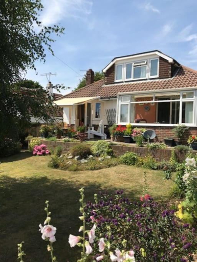Others 2, Double room with ensuite shower room in quiet, private house, West Sussex