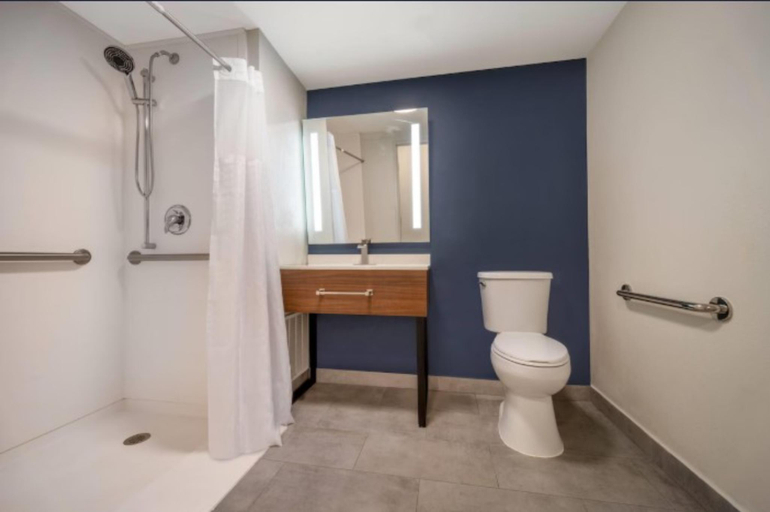 Bathroom 4, Wingate Dublin Near Claytor Lake State Park, Pulaski